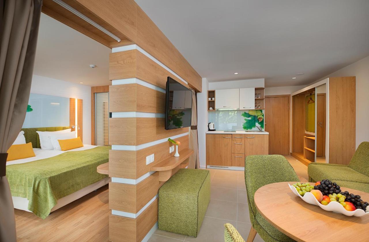 Hotel Forest Beach Primorsko Exterior photo