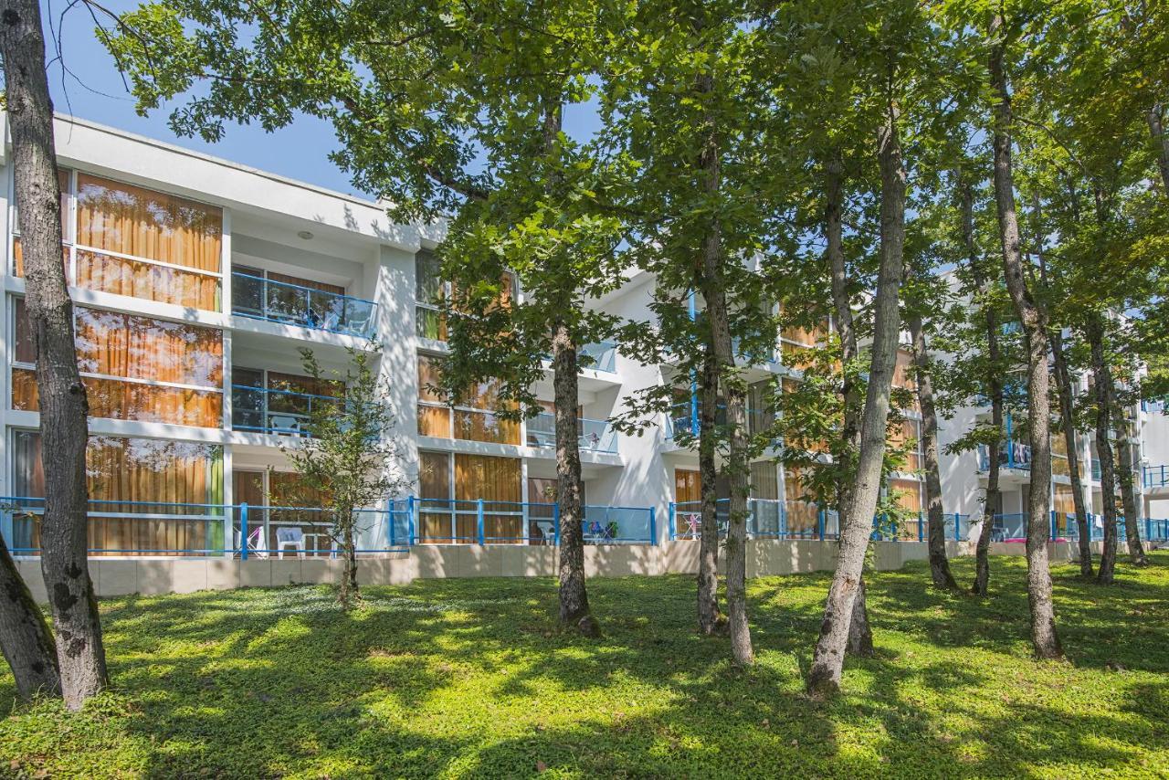 Hotel Forest Beach Primorsko Exterior photo